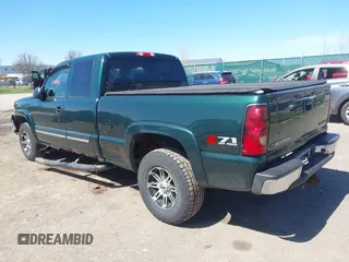 2004 Chevrolet Silverado 1500 Z71 with VIN 2GCEK19T541236477, listed as a IAAI auction lot 42045565 with 125,581 mi miles and . Bid and sale history available at DreamBid. Image 3.