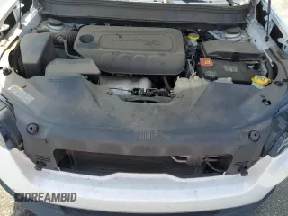 2019 Jeep Cherokee Latitude with VIN 1C4PJLCB5KD392852, listed as a Copart auction lot 50392035 with 80,116 mi miles and Salvage Title. Bid and sale history available at carsss.com. Image 14.