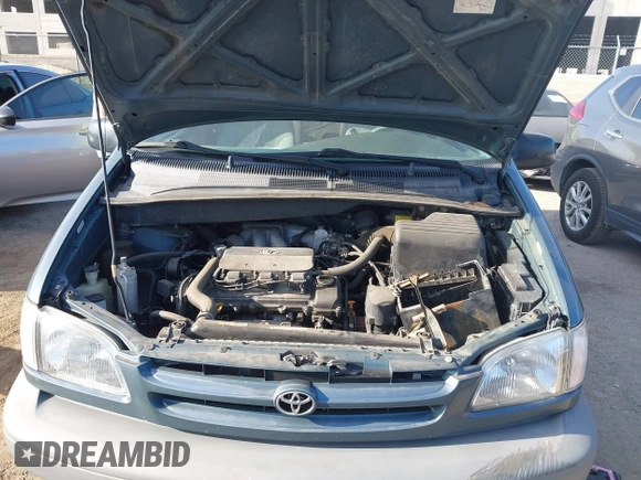 2000 Toyota Sienna LE with VIN 4T3ZF13C2YU204601, listed as a IAAI auction lot 42679413 with 253,235 mi miles and . Bid and sale history available at DreamBid. Image 10.