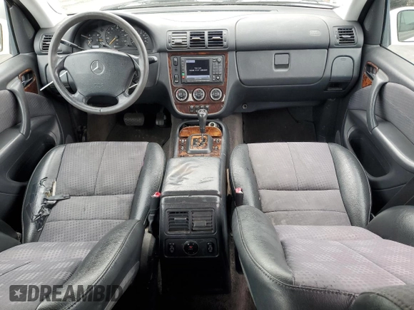 2004 Mercedes-Benz M-Class 3.5L with VIN 4JGAB57E74A501184, listed as a Copart auction lot 77801184 with 0 mi miles and Salvage Title. Bid and sale history available at carsss.com. Image 8.