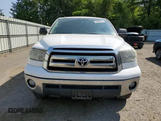 2013 Toyota Tundra z VIN 5TFDW5F11DX295393, wystawiony jako Copart lot #53049515 z przebiegiem 204 926 mil mil oraz Szkoda całkowita • Salvage title. Historia ofert i sprzedaży dostępna na DreamBid. Obrazek 5.
