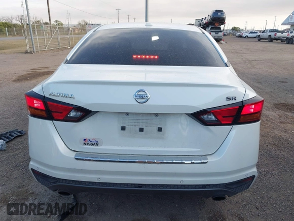 2022 Nissan Altima SR z VIN 1N4BL4CV3NN362578, wystawiony jako IAAI lot #41692324 z przebiegiem 31 877 mil mil oraz . Historia ofert i sprzedaży dostępna na DreamBid. Obrazek 17.