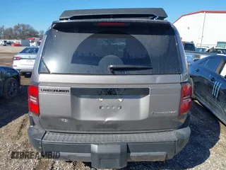 2024 Toyota Land Cruiser z VIN JTEABFAJ3RK001357, wystawiony jako IAAI lot #41206628 z przebiegiem 7060 mil mil oraz . Historia ofert i sprzedaży dostępna na DreamBid. Obrazek 16.