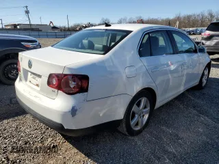 2009 Volkswagen Jetta Sedan SE with VIN 3VWRZ71K39M124969, listed as a Copart auction lot 47371375 with 173,506 mi miles and Salvage Title. Bid and sale history available at carsss.com. Image 3.