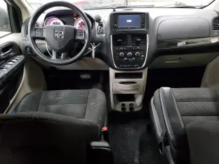 2020 Dodge Grand Caravan SE with VIN 2C4RDGBG0LR196885, listed as a Copart auction lot 43585545 with 124,942 mi miles and Salvage Title. Bid and sale history available at DreamBid. Image 8.