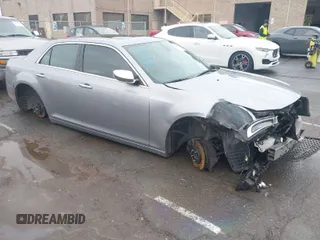 2016 Chrysler 300 with VIN 2C3CCAEG9GH342847, listed as a IAAI auction lot 41732466 with 127,087 mi miles. Bid and sale history available at carsss.com. Image 1.