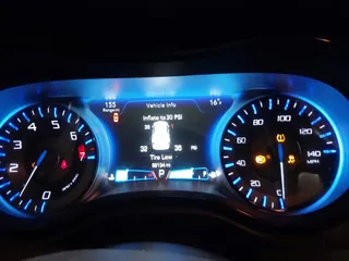 2016 Chrysler 300 with VIN 2C3CCAGG7GH171013, listed as a IAAI auction lot 41531620 with 92,134 mi miles. Bid and sale history available at carsss.com. Image 7.