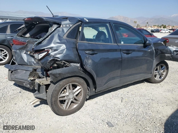 2020 Hyundai Kona SE with VIN KM8K12AA9LU579488, listed as a Copart auction lot 46861755 with 58,886 mi miles and Salvage Title. Bid and sale history available at carsss.com. Image 3.