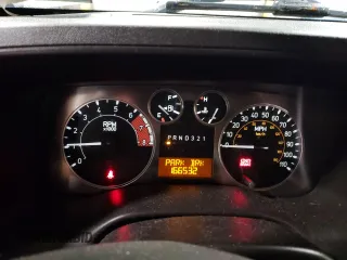 2007 Hummer H3 SUV with VIN 5GTDN13E078156947, listed as a Copart auction lot 53862914 with 166,532 mi miles and Salvage Title. Bid and sale history available at carsss.com. Image 9.
