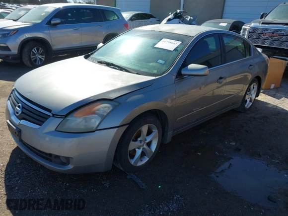2008 Nissan Altima 2.5 S with VIN 1N4AL21E58N453746, listed as a IAAI auction lot 41738643 with 180,421 mi miles. Bid and sale history available at carsss.com. Image 2.