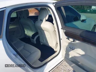 2018 Volvo S90 Momentum z VIN LVY992MK6JP031811, wystawiony jako IAAI lot #42301680 z przebiegiem Nie podano mil oraz . Historia ofert i sprzedaży dostępna na DreamBid. Obrazek 8.