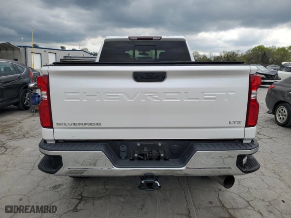 2021 Chevrolet Silverado 3500HD LTZ with VIN 1GC4YUEY2MF282936, listed as a Copart auction lot 51826115 with 31,404 mi miles and Salvage Title. Bid and sale history available at carsss.com. Image 6.