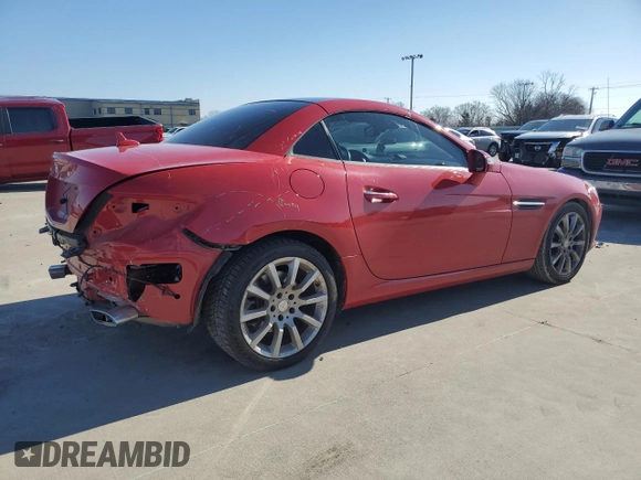 2016 Mercedes-Benz SLK 300 z VIN WDDPK3JAXGF119298, wystawiony jako Copart lot #43437575 z przebiegiem 28 940 mil mil oraz Szkoda całkowita • Salvage title. Historia ofert i sprzedaży dostępna na DreamBid. Obrazek 3.