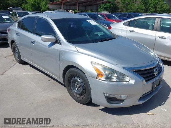 2015 Nissan Altima S with VIN 1N4AL3AP0FN901492, listed as a IAAI auction lot 42101723 with 138,251 mi miles and . Bid and sale history available at carsss.com. Image 1.