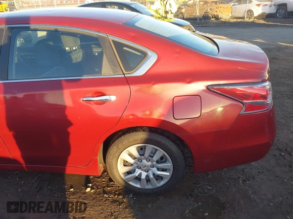 2015 Nissan Altima 2.5 S with VIN 1N4AL3AP6FC246394, listed as a IAAI auction lot 41052317 with 195,388 mi miles. Bid and sale history available at carsss.com. Image 20.