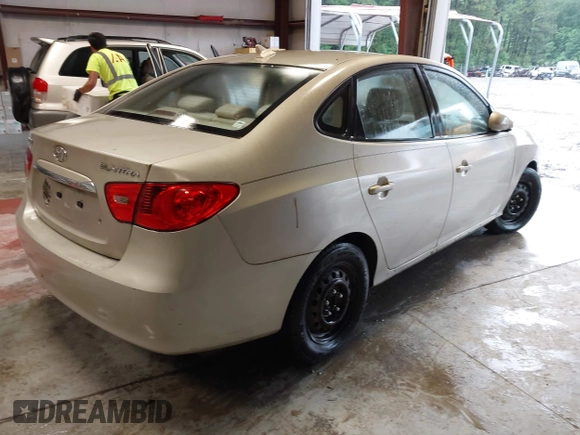 2010 Hyundai Elantra GLS z VIN KMHDU4AD4AU194570, wystawiony jako IAAI lot #42263642 z przebiegiem 123 899 mil mil oraz . Historia ofert i sprzedaży dostępna na DreamBid. Obrazek 4.