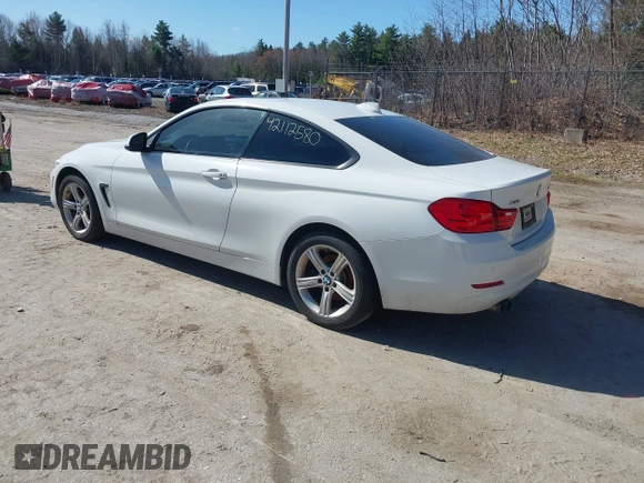 2014 BMW 4 Series 428i xDrive z VIN WBA3N5C55EK196898, wystawiony jako IAAI lot #42112580 z przebiegiem 184 381 mil mil oraz . Historia ofert i sprzedaży dostępna na DreamBid. Obrazek 3.