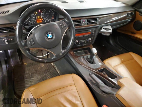 2011 BMW 3 Series 328i xDrive z VIN WBAKF3C57BE567244, wystawiony jako Copart lot #43366365 z przebiegiem 136 886 mil mil oraz Szkody całkowita. Historia ofert i sprzedaży dostępna na DreamBid. Obrazek 8.