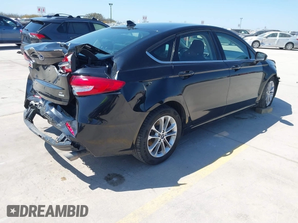 2020 Ford Fusion SE with VIN 3FA6P0HD9LR142841, listed as a IAAI auction lot 41743543 with 58,068 mi miles. Bid and sale history available at carsss.com. Image 4.
