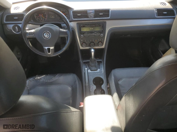 2014 Volkswagen Passat Wolfsburg Ed with VIN 1VWAS7A30EC074232, listed as a Copart auction lot 86975554 with 197,060 mi miles and Salvage Title. Bid and sale history available at carsss.com. Image 8.
