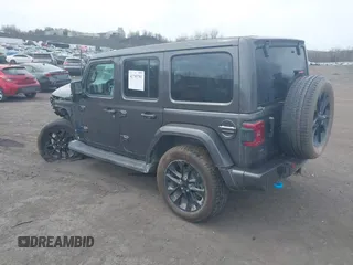 2021 Jeep Wrangler Unlimited Sahara with VIN 1C4JJXP65MW676726, listed as a IAAI auction lot 41795701 with 38,480 mi miles and . Bid and sale history available at DreamBid. Image 3.