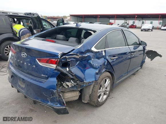 2019 Hyundai Sonata Sport with VIN 5NPE34AF0KH771734, listed as a IAAI auction lot 41277557 with 58,092 mi miles. Bid and sale history available at carsss.com. Image 4.