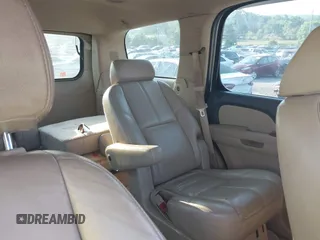 2007 Chevrolet Tahoe LS z VIN 1GNFC13J57R313666, wystawiony jako IAAI lot #42511253 z przebiegiem 374 689 mil mil oraz . Historia ofert i sprzedaży dostępna na DreamBid. Obrazek 8.