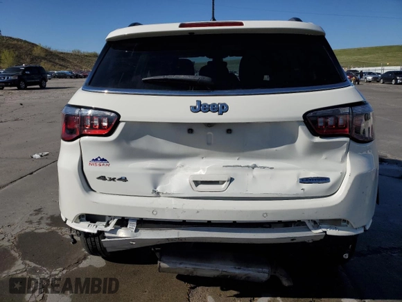 2018 Jeep Compass Latitude z VIN 3C4NJDBB8JT245898, wystawiony jako Copart lot #54578425 z przebiegiem 115 236 mil mil oraz Szkoda całkowita • Salvage title. Historia ofert i sprzedaży dostępna na DreamBid. Obrazek 6.