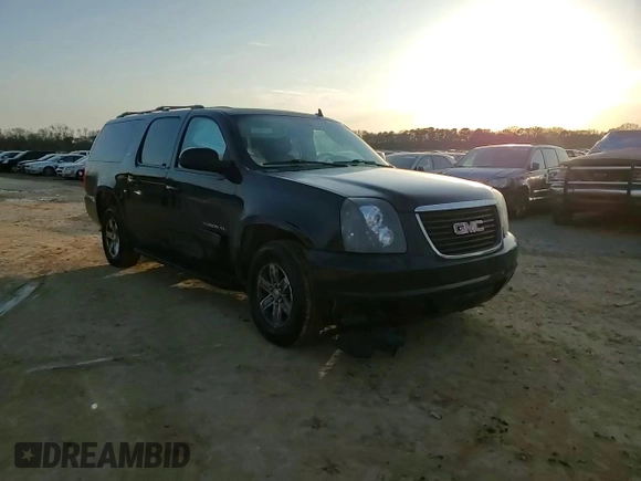 2014 GMC Yukon XL SLT with VIN 1GKS1KE07ER227834, listed as a Copart auction lot 45570165 with 231,467 mi miles and Salvage Title. Bid and sale history available at carsss.com. Image 12.