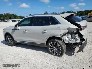 2022 Lincoln Nautilus Reserve with VIN 2LMPJ8KP7NBL17252, listed as a Copart auction lot 69043334 with 37,703 mi miles and Salvage Title. Bid and sale history available at carsss.com. Image 2.