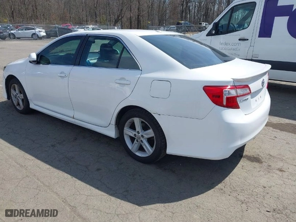 2012 Toyota Camry L with VIN 4T1BF1FK4CU530843, listed as a IAAI auction lot 41913502 with NaN miles. Bid and sale history available at carsss.com. Image 3.