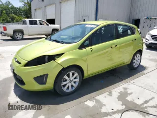 2013 Ford Fiesta SE z VIN 3FADP4EJ1DM153422, wystawiony jako Copart lot #56376105 z przebiegiem 110 761 mil mil oraz Szkoda całkowita • Salvage title. Historia ofert i sprzedaży dostępna na DreamBid. Obrazek 1.