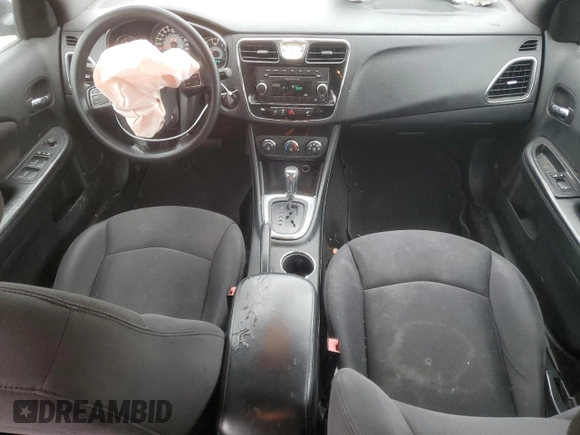 2014 Chrysler 200 LX with VIN 1C3CCBAG1EN152315, listed as a Copart auction lot 88382725 with 122,143 mi miles and Salvage Title. Bid and sale history available at carsss.com. Image 8.