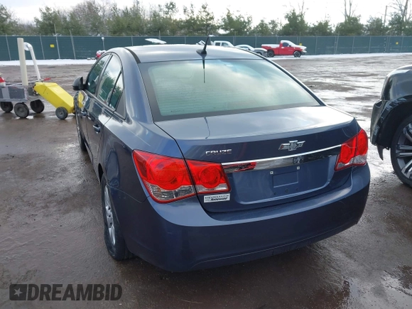 2014 Chevrolet Cruze LS z VIN 1G1PA5SH1E7189504, wystawiony jako IAAI lot #41143671 z przebiegiem 159 775 mil mil oraz . Historia ofert i sprzedaży dostępna na DreamBid. Obrazek 3.