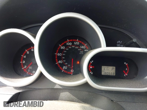 2009 Pontiac Vibe with VIN 5Y2SM67069Z422076, listed as a IAAI auction lot 42158045 with 180,568 mi miles. Bid and sale history available at carsss.com. Image 7.