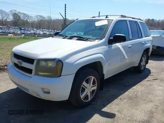 2007 Chevrolet TrailBlazer LS with VIN 1GNDS13S472196271, listed as a IAAI auction lot 41792256 with 201,810 mi miles and . Bid and sale history available at DreamBid. Image 2.