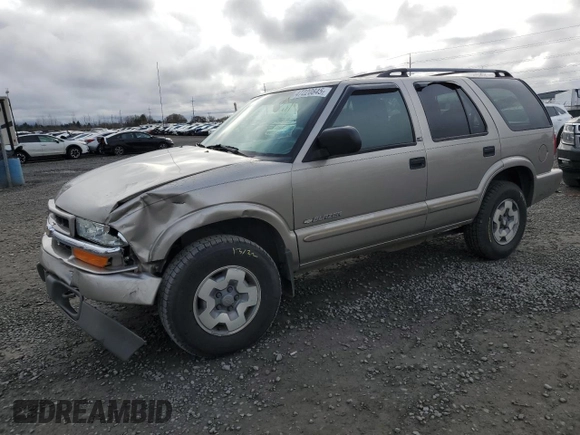 2003 Chevrolet Blazer LS z VIN 1GNDT13X23K120941, wystawiony jako Copart lot #47220845 z przebiegiem 100 245 mil mil oraz Szkoda całkowita • Salvage title. Historia ofert i sprzedaży dostępna na DreamBid. Obrazek 1.