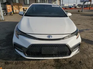 2022 Toyota Corolla SE with VIN JTDP4MCE3NJ085614, listed as a Copart auction lot 43653505 with 41,164 mi miles and Salvage Title. Bid and sale history available at carsss.com. Image 5.