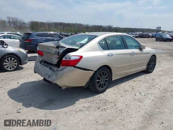 2013 Honda Accord Sdn EX-L with VIN 1HGCR2F88DA173150, listed as a IAAI auction lot 41998370 with 98,512 mi miles. Bid and sale history available at carsss.com. Image 4.