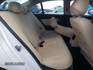 2018 BMW 3 Series 320i z VIN WBA8E1G55JNU88942, wystawiony jako Copart lot #51738745 z przebiegiem Nie podano mil oraz Szkody całkowita. Historia ofert i sprzedaży dostępna na DreamBid. Obrazek 10.