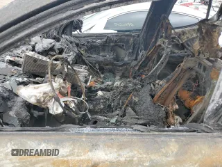 2017 GMC Acadia SLE z VIN 1GKKNSLA7HZ288508, wystawiony jako Copart lot #56145215 z przebiegiem Nie podano mil oraz Nie do naprawy • Non repairable. Historia ofert i sprzedaży dostępna na DreamBid. Obrazek 7.