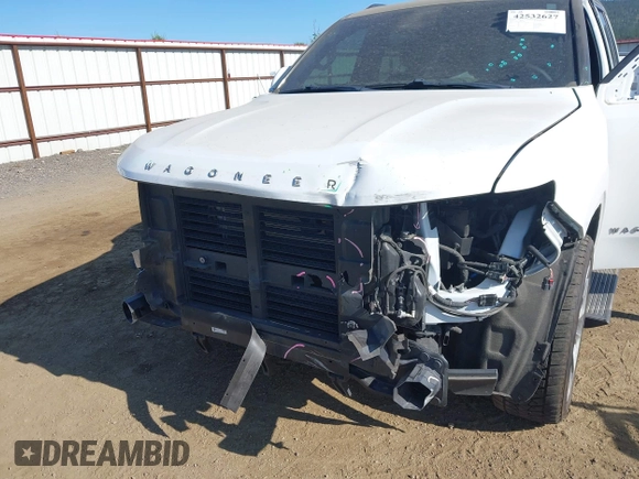 2022 Jeep Wagoneer Series III with VIN 1C4SJVDT1NS114768, listed as a IAAI auction lot 42532627 with 47,071 mi miles and . Bid and sale history available at DreamBid. Image 6.