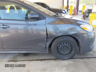 2010 Toyota Matrix z VIN 2T1KU4EE4AC284880, wystawiony jako IAAI lot #42408735 z przebiegiem 140 127 mil mil oraz . Historia ofert i sprzedaży dostępna na DreamBid. Obrazek 6.