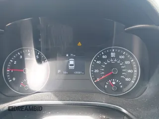 2019 Kia Forte LXS z VIN 3KPF24AD3KE041214, wystawiony jako IAAI lot #41893834 z przebiegiem 105 581 mil mil oraz . Historia ofert i sprzedaży dostępna na DreamBid. Obrazek 7.