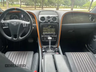 2018 Bentley Flying Spur z VIN SCBEH9ZA1JC066655, wystawiony jako IAAI lot #42395667 z przebiegiem 31 880 mil mil oraz . Historia ofert i sprzedaży dostępna na DreamBid. Obrazek 5.