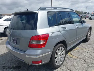 2011 Mercedes-Benz GLK-Class GLK 350 with VIN WDCGG5GBXBF557958, listed as a IAAI auction lot 41896191 with 129,257 mi miles. Bid and sale history available at carsss.com. Image 4.