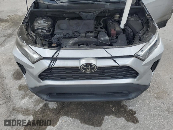 2022 Toyota RAV4 XLE with VIN 2T3W1RFV8NW190812, listed as a Copart auction lot 59731955 with 68,019 mi miles and Non repairable. Bid and sale history available at DreamBid. Image 12.
