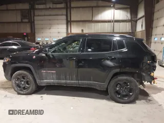 2023 Jeep Compass Trailhawk z VIN 3C4NJDDN5PT552364, wystawiony jako IAAI lot #41405314 z przebiegiem 20 823 mil mil oraz . Historia ofert i sprzedaży dostępna na DreamBid. Obrazek 15.