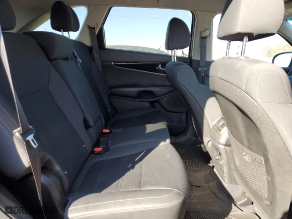 2020 Kia Sorento LX V6 with VIN 5XYPG4A52LG680011, listed as a Copart auction lot 46654005 with 63,075 mi miles and Salvage Title. Bid and sale history available at carsss.com. Image 11.