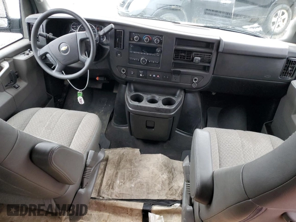 2020 Chevrolet Express Passenger LT z VIN 1GAZGPFG5L1169356, wystawiony jako Copart lot #44124655 z przebiegiem 33 599 mil mil oraz Szkoda całkowita • Salvage title. Historia ofert i sprzedaży dostępna na DreamBid. Obrazek 8.